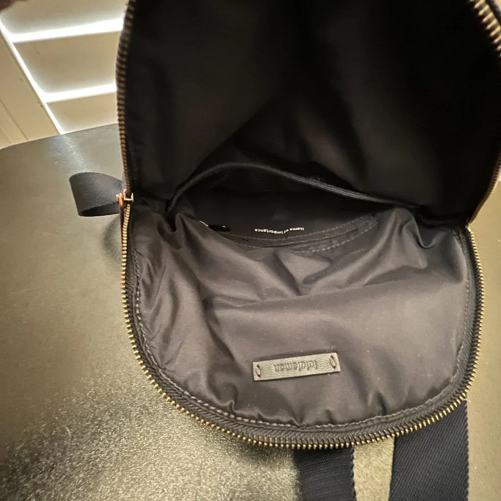Lululemon navy blue all night festival bag